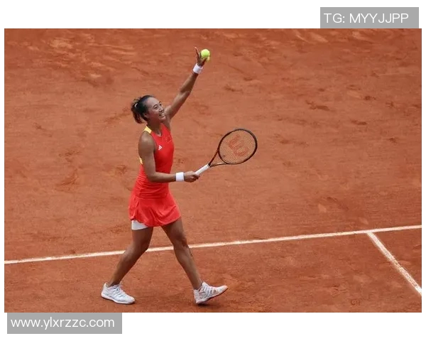 成都网球队配合问题引发热议球员间默契与战术需重新审视